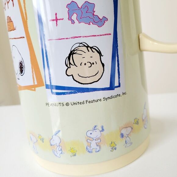 Peanuts Snoopy Hot & Cold Water Pot - Picture 5 of 10
